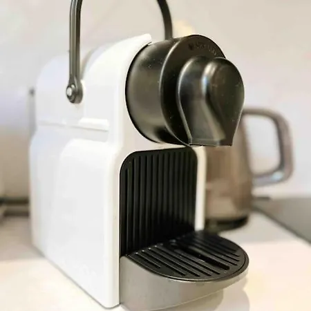 Le Close: 4 Prs Standing - Vieille * 앙티브