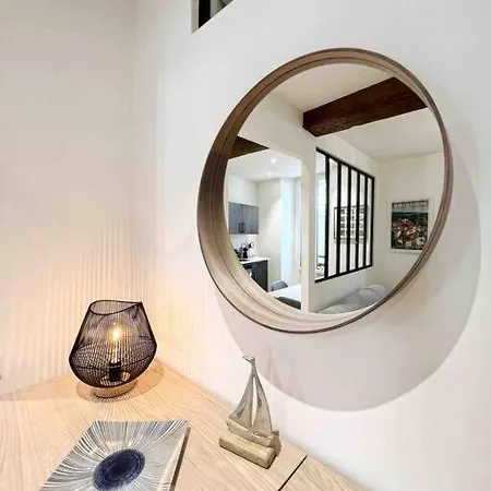 Le Close: 4 Prs Standing - Vieille 앙티브