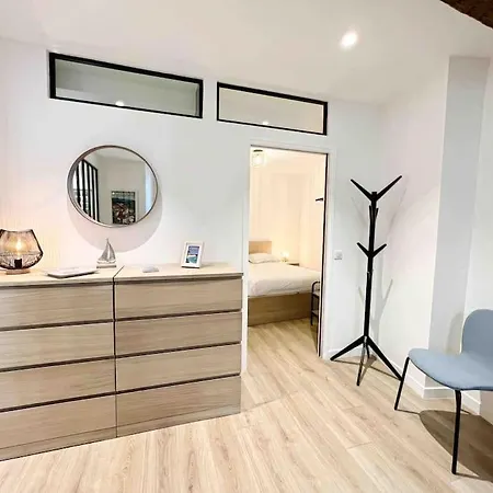 Le Close: 4 Prs Standing - Vieille * 앙티브