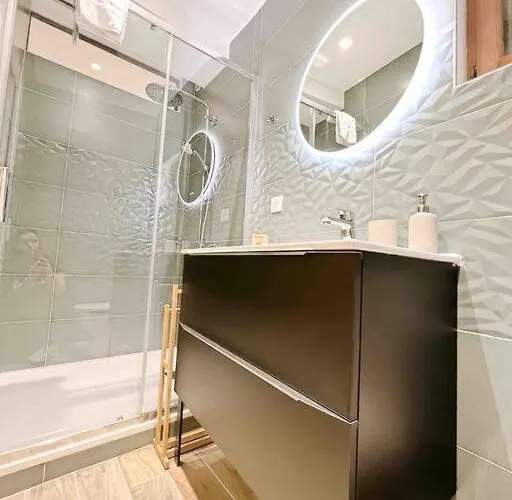 Le Close: 4 Prs Standing - Vieille Appartement *